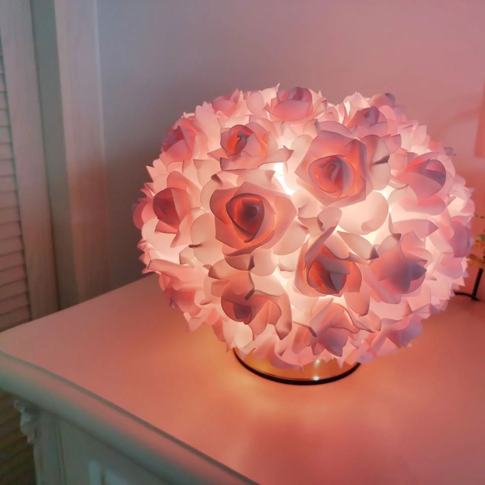 TinyGlow & Co™ Rose Gold Romantic Flower Lamp - Princess Bedroom Bedside Night Light