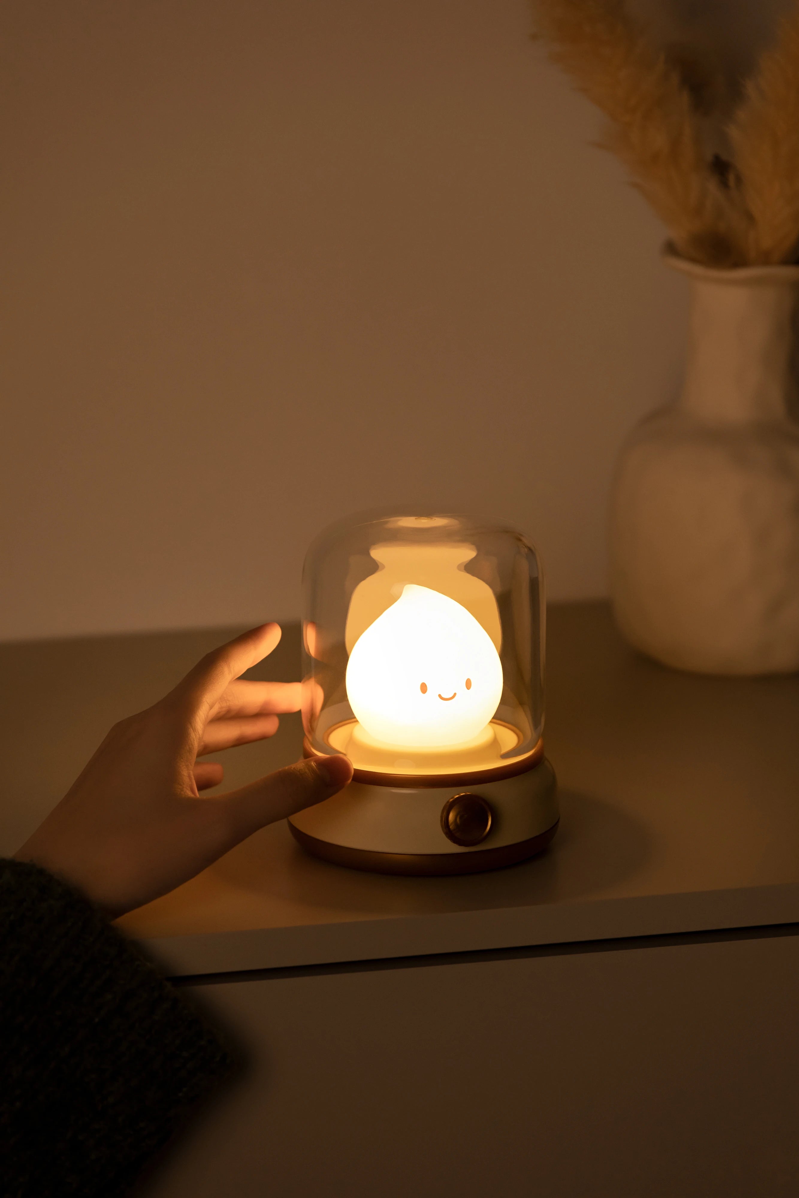 TinyGlow & Co™ LED Flameless Candle Night Light – USB Rechargeable Ambient Lamp