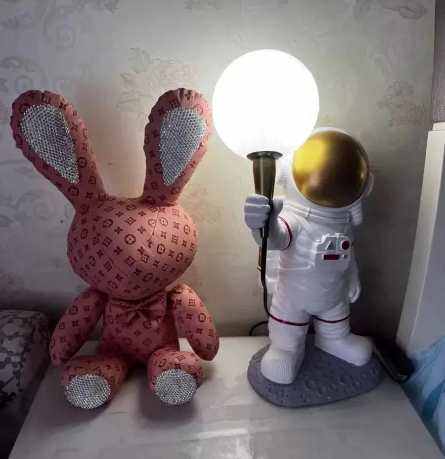TinyGlow & Co™ Nordic Astronaut Wall Lamp – Creative Cartoon Bedside Light for Kids