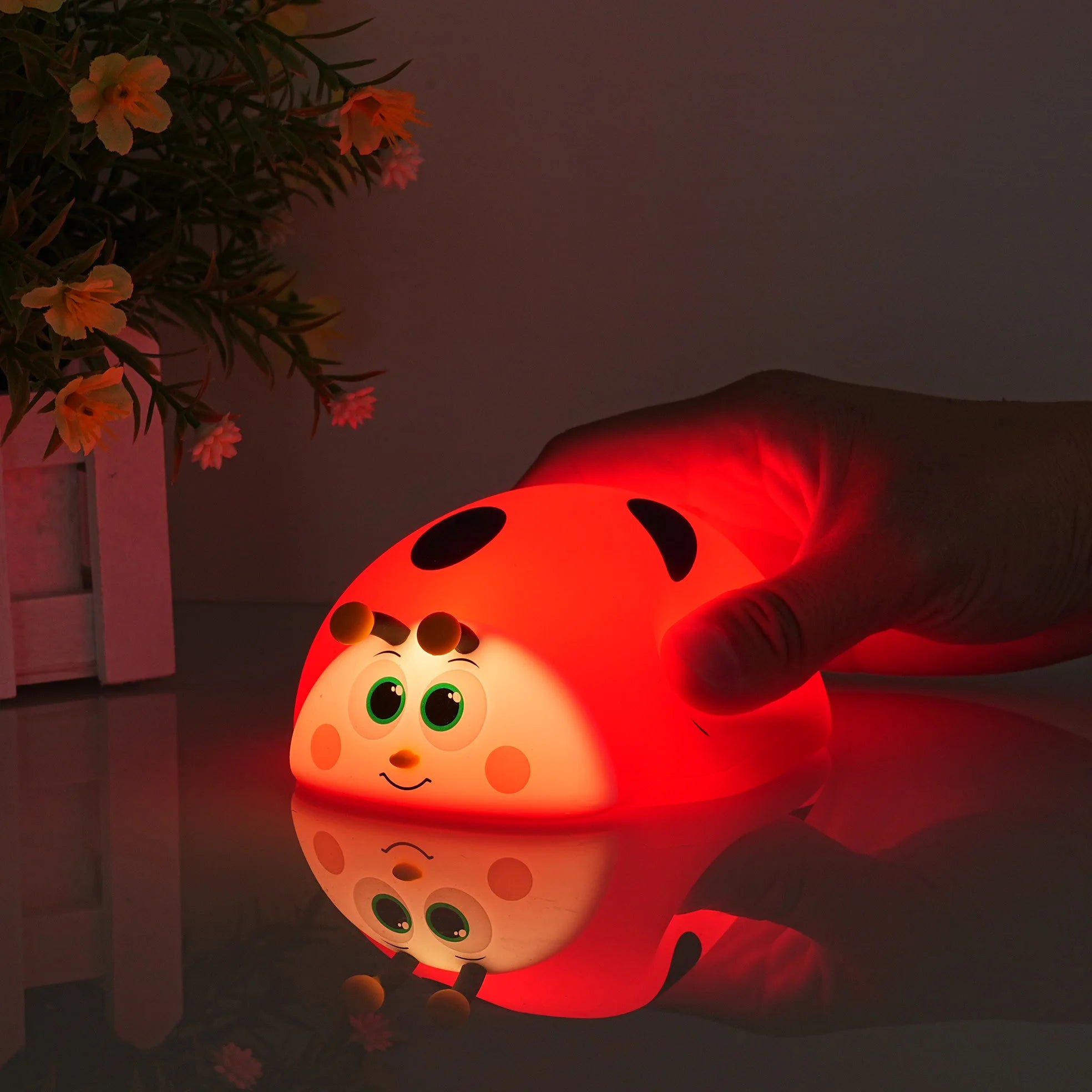 TinyGlow & Co™ Ladybug Silicone Night Light – USB Rechargeable Touch Control Lamp
