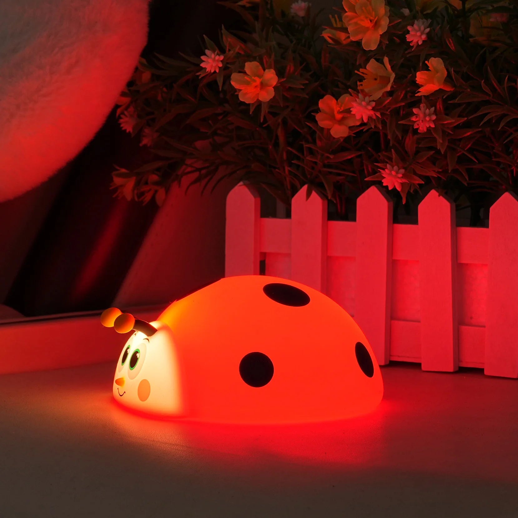 TinyGlow & Co™ Ladybug Silicone Night Light – USB Rechargeable Touch Control Lamp